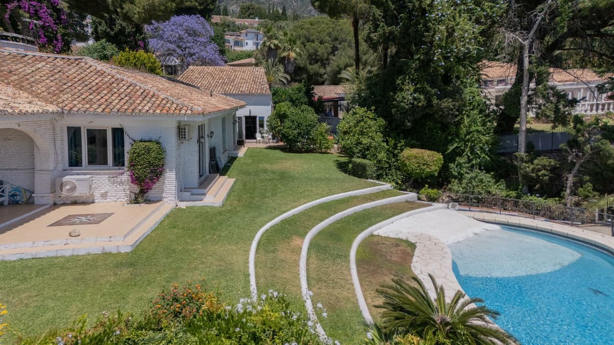 Villa - Chalet de 6 dormitorios en Benalmadena - 9