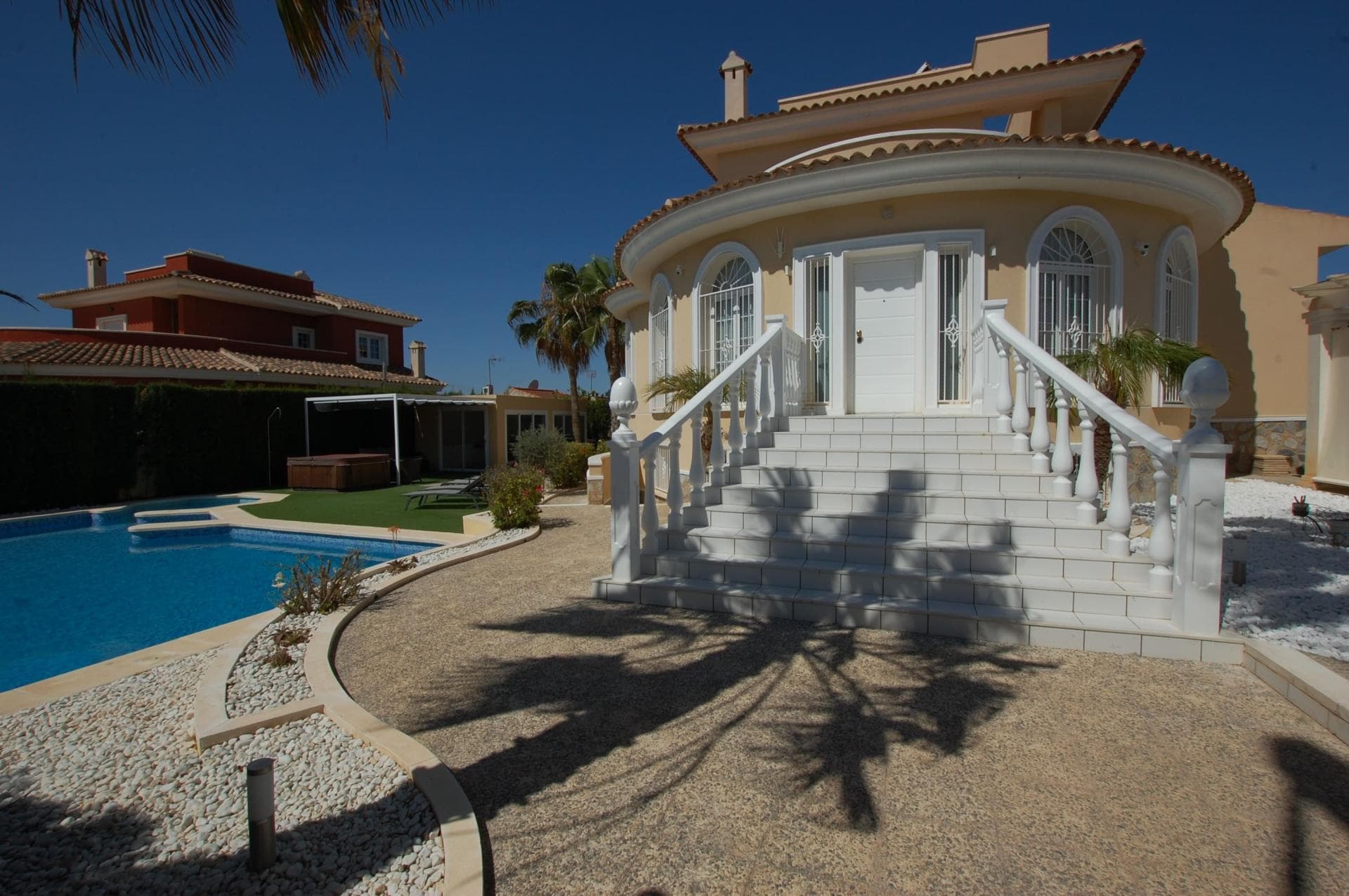 Vrijstaande Villa met 5 slaapkamers in Ciudad Quesada - 11