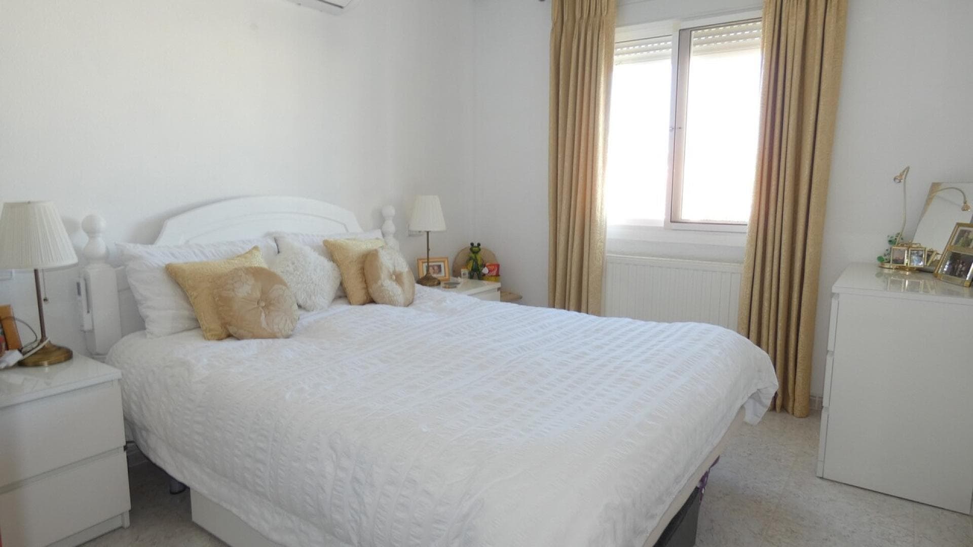 5 bed Villa in Camposol - 16