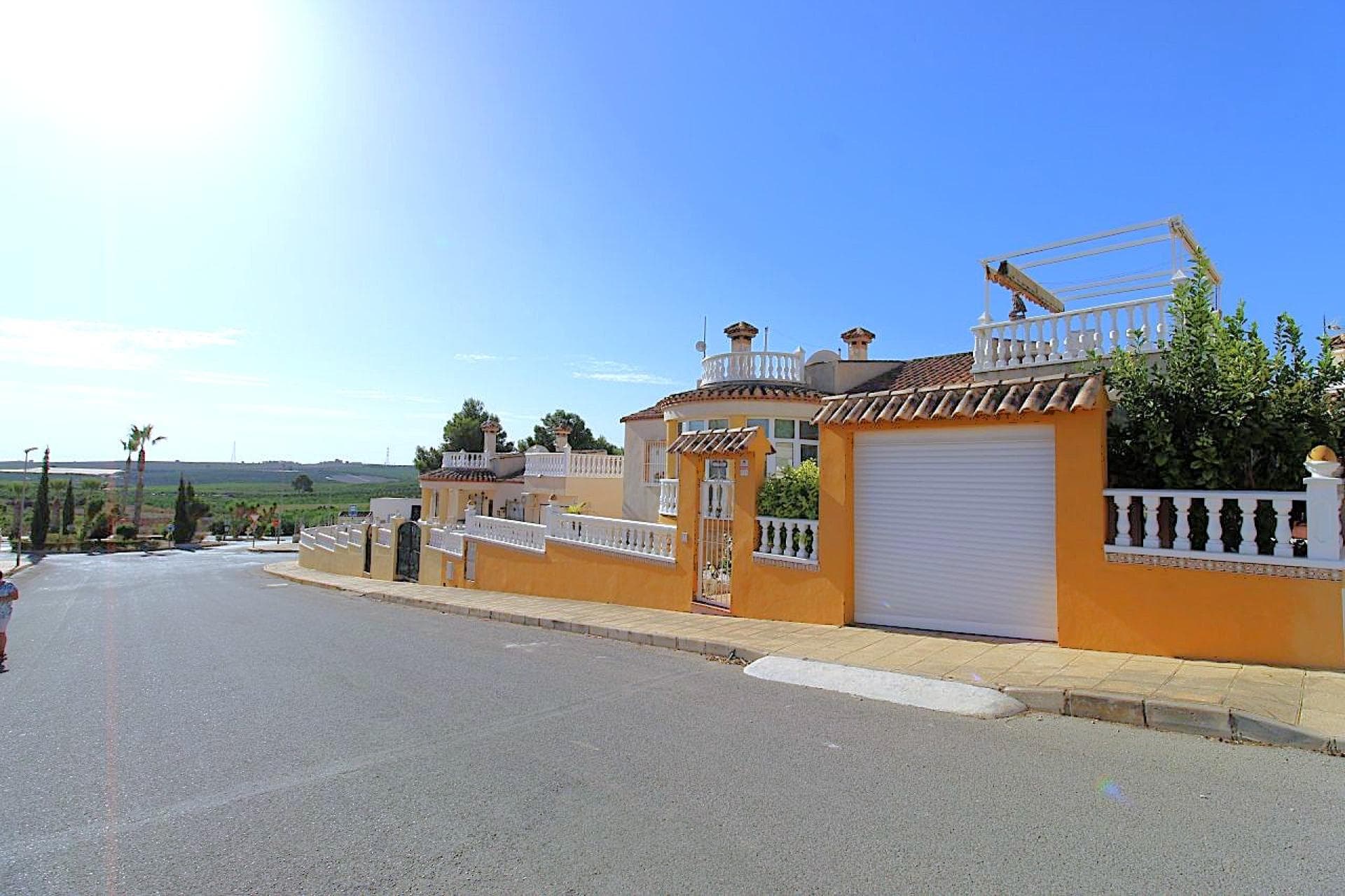 3 bed Detached Villa in San Miguel de Salinas - 3