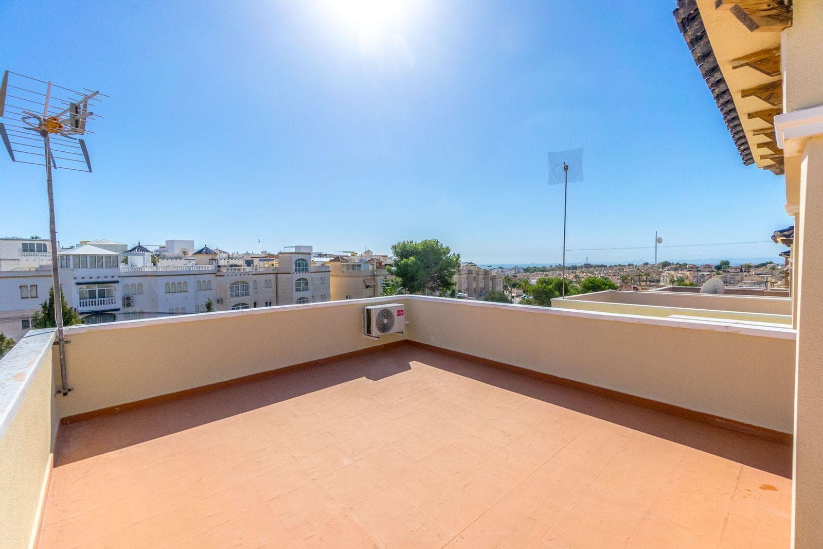 Adosada de 3 dormitorios en Orihuela Costa - 20