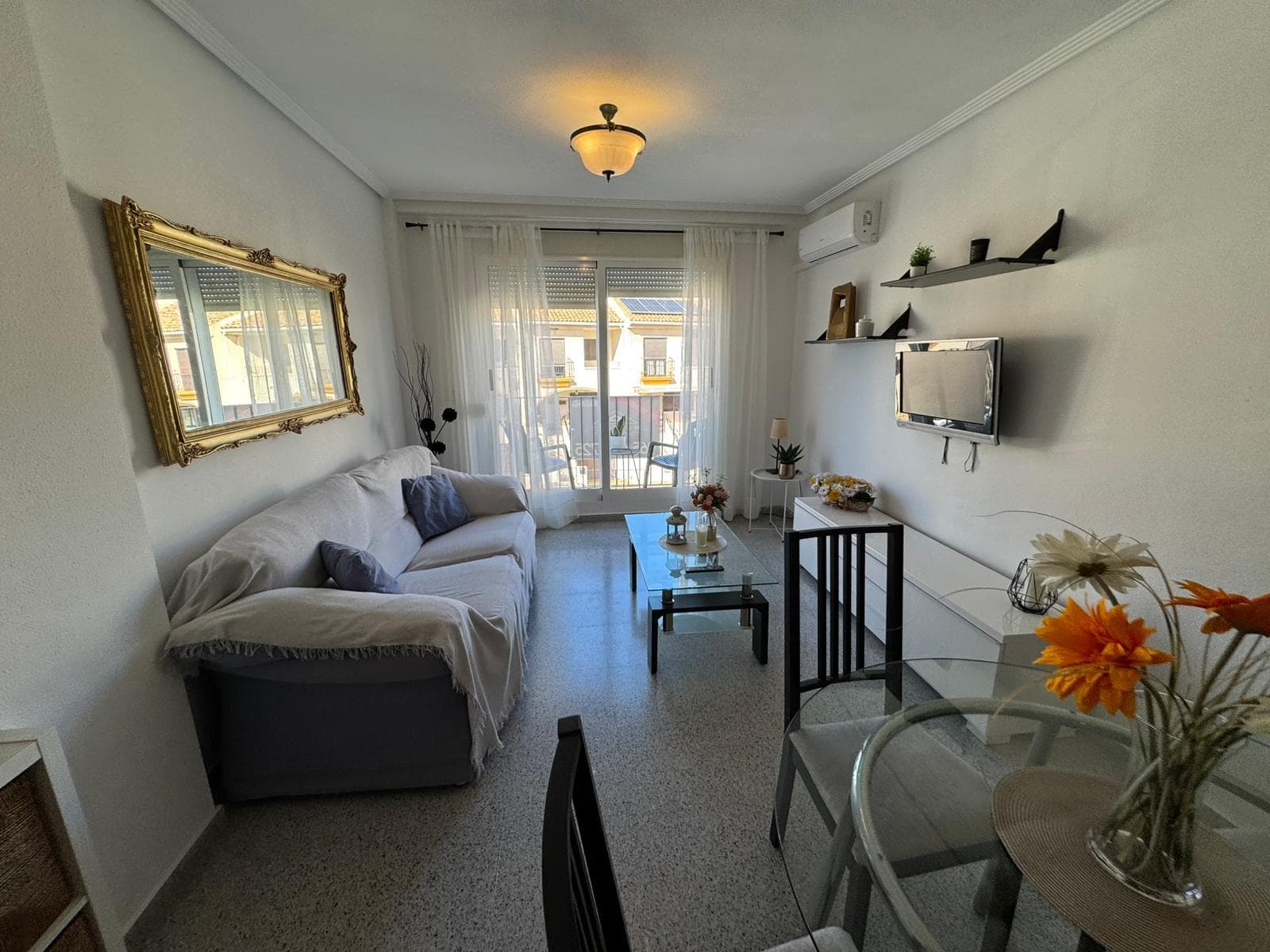 Apartamento Planta Media de 3 dormitorios en San Miguel de Salinas - 1