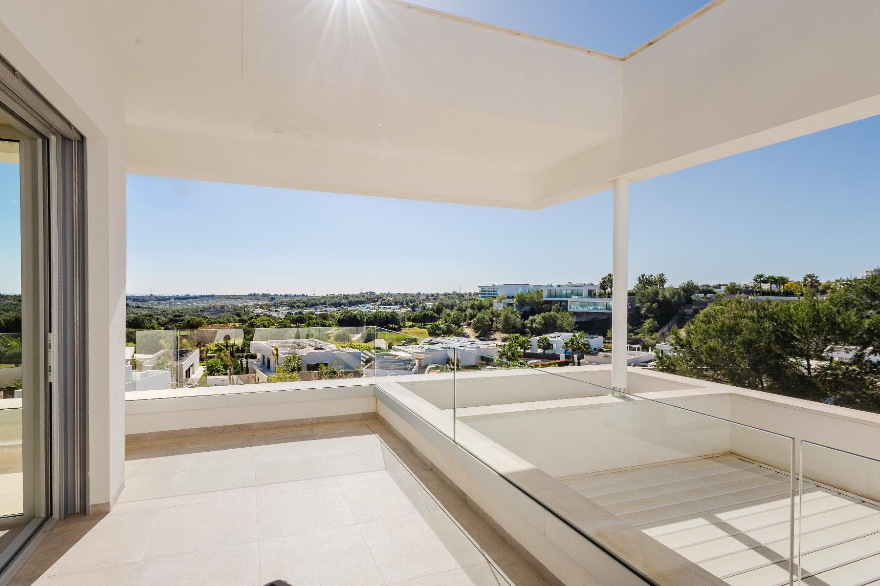 Vrijstaande Villa met 5 slaapkamers in Orihuela Costa - 32