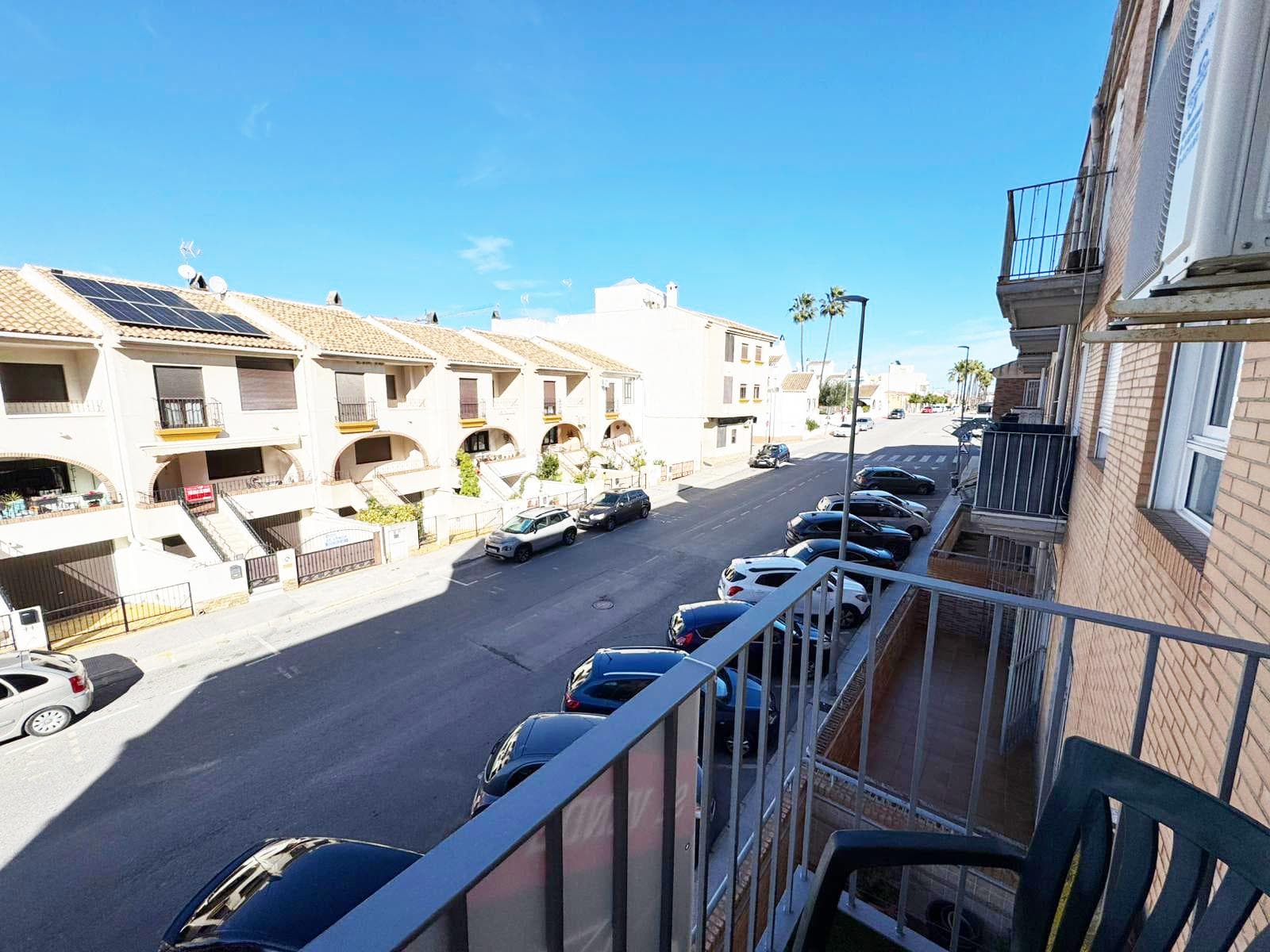 3 bed Middle Floor Apartment in San Miguel de Salinas - 10