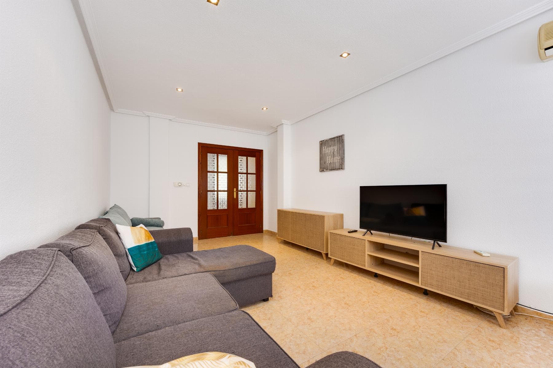 3 bed Middle Floor Apartment in San Miguel de Salinas - 9
