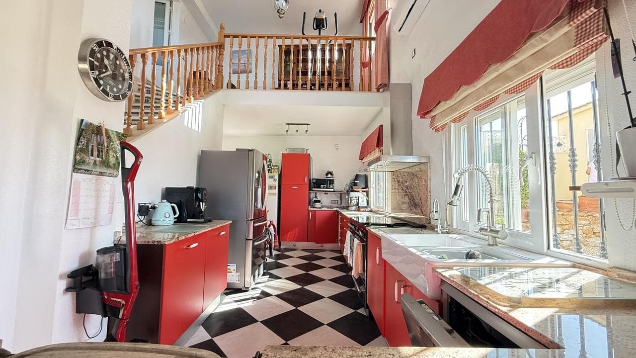 Villa - Chalet de 5 dormitorios en Dehesa de Campoamor - 10