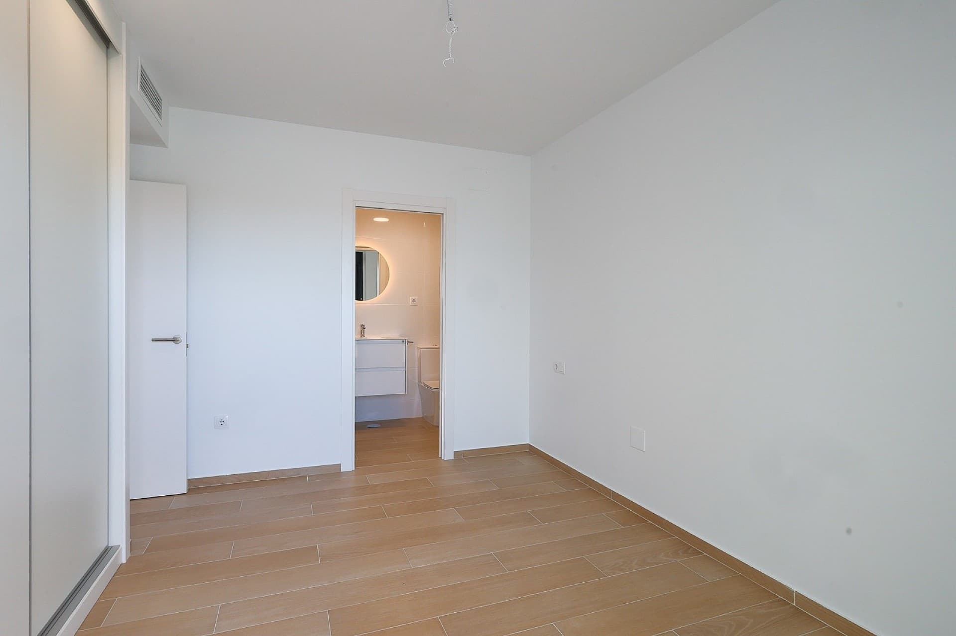 Apartamento Planta Media de 2 dormitorios en Santa Rosalia Lake and Life Resort - 8