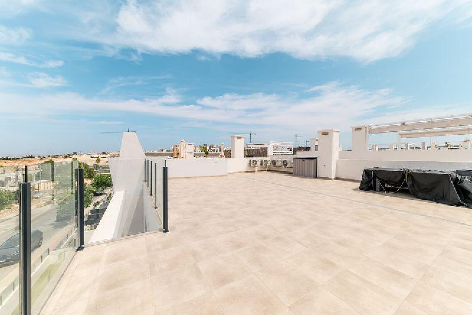 Apartamento Planta Media de 3 dormitorios en San Miguel de Salinas - 13