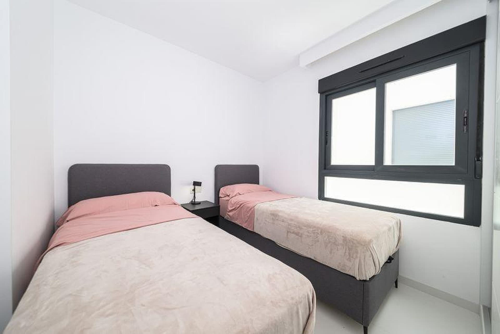 Apartamento Planta Media de 3 dormitorios en San Miguel de Salinas - 7