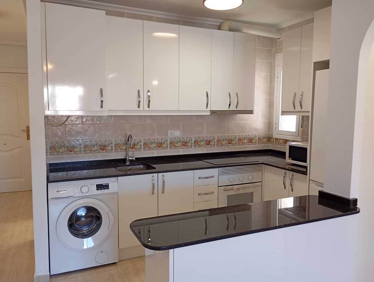Tussenverdieping Appartement met 2 slaapkamers in Villamartin - 10