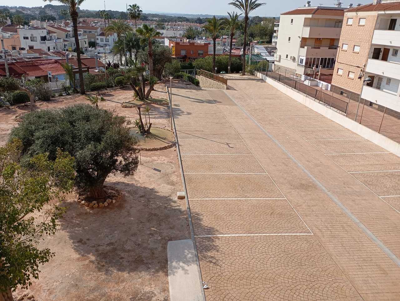 Apartamento Planta Media de 3 dormitorios en Mil Palmeras - 45