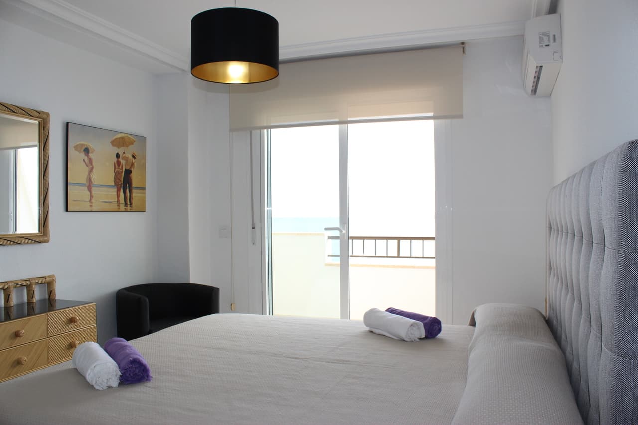 Apartamento Planta Media de 3 dormitorios en Mil Palmeras - 20