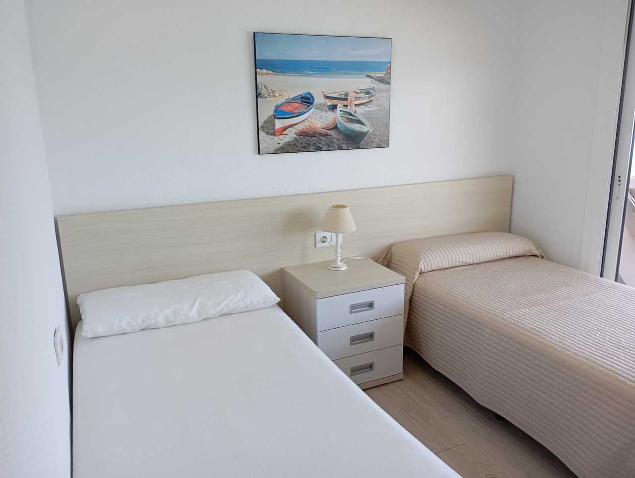 Apartamento Planta Media de 3 dormitorios en Mil Palmeras - 24