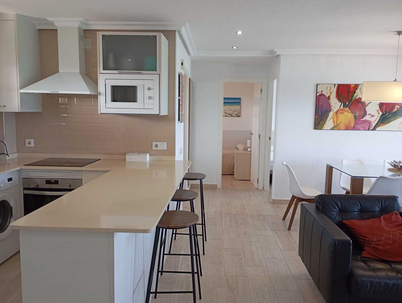 Apartamento Planta Media de 3 dormitorios en Mil Palmeras - 11