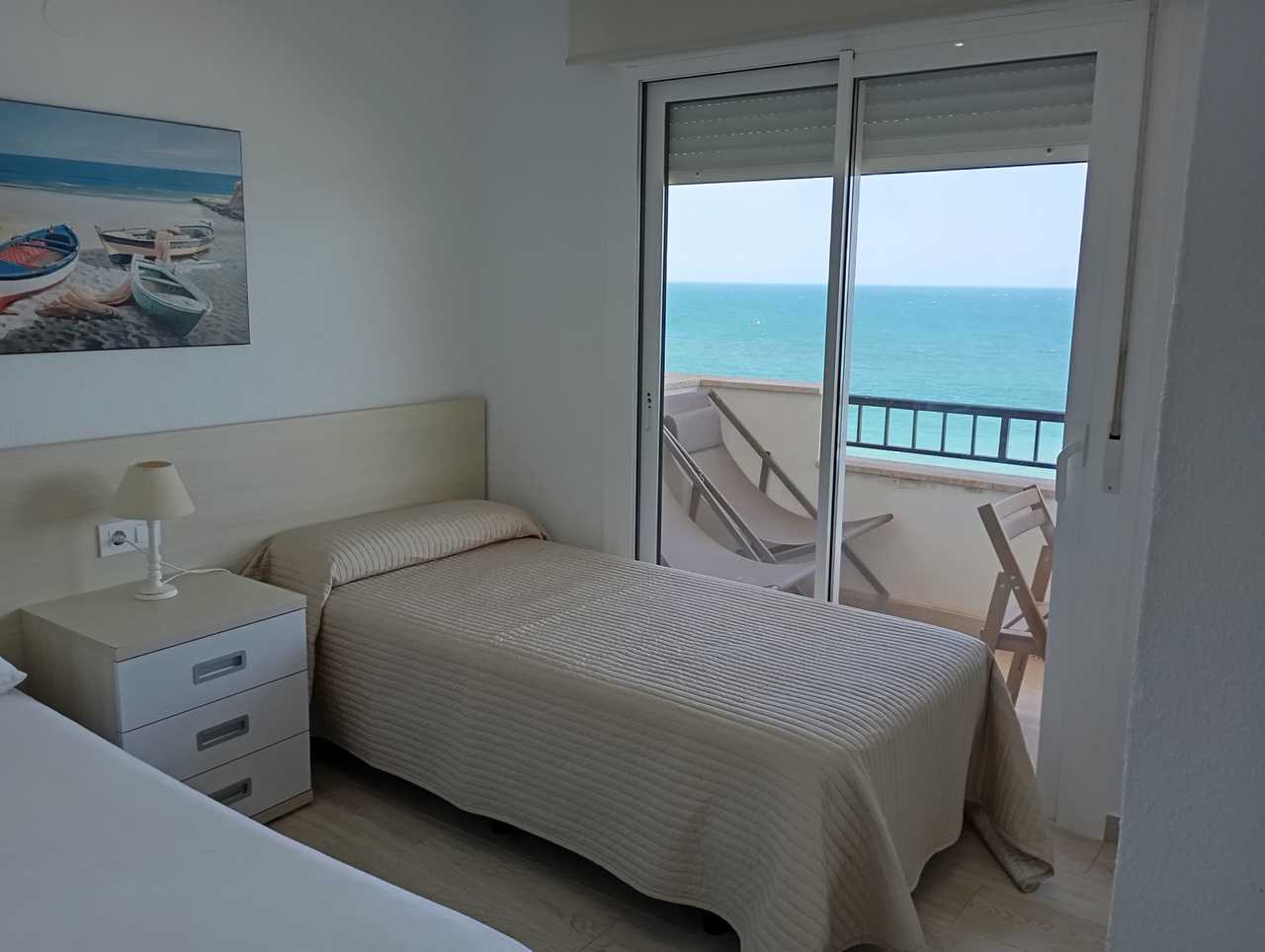 Apartamento Planta Media de 3 dormitorios en Mil Palmeras - 23