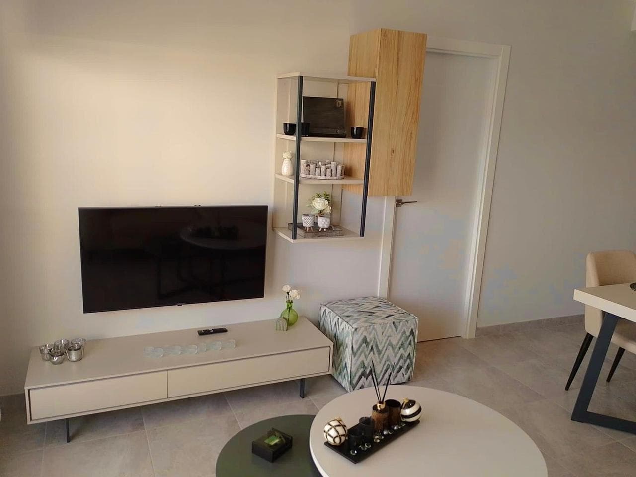 Apartamento Planta Media de 2 dormitorios en Villamartin - 8