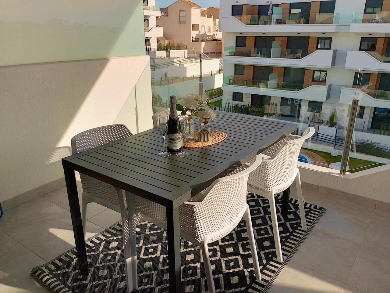 Apartamento Planta Media de 2 dormitorios en Villamartin - 18
