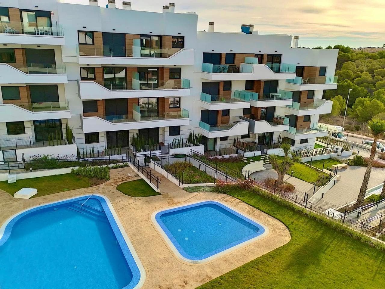 Apartamento Planta Media de 2 dormitorios en Villamartin - 1