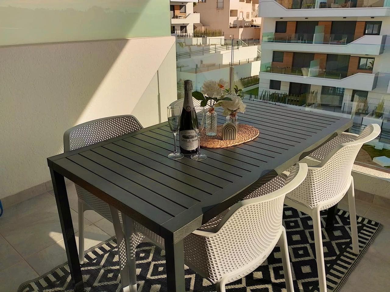 Apartamento Planta Media de 2 dormitorios en Villamartin - 17