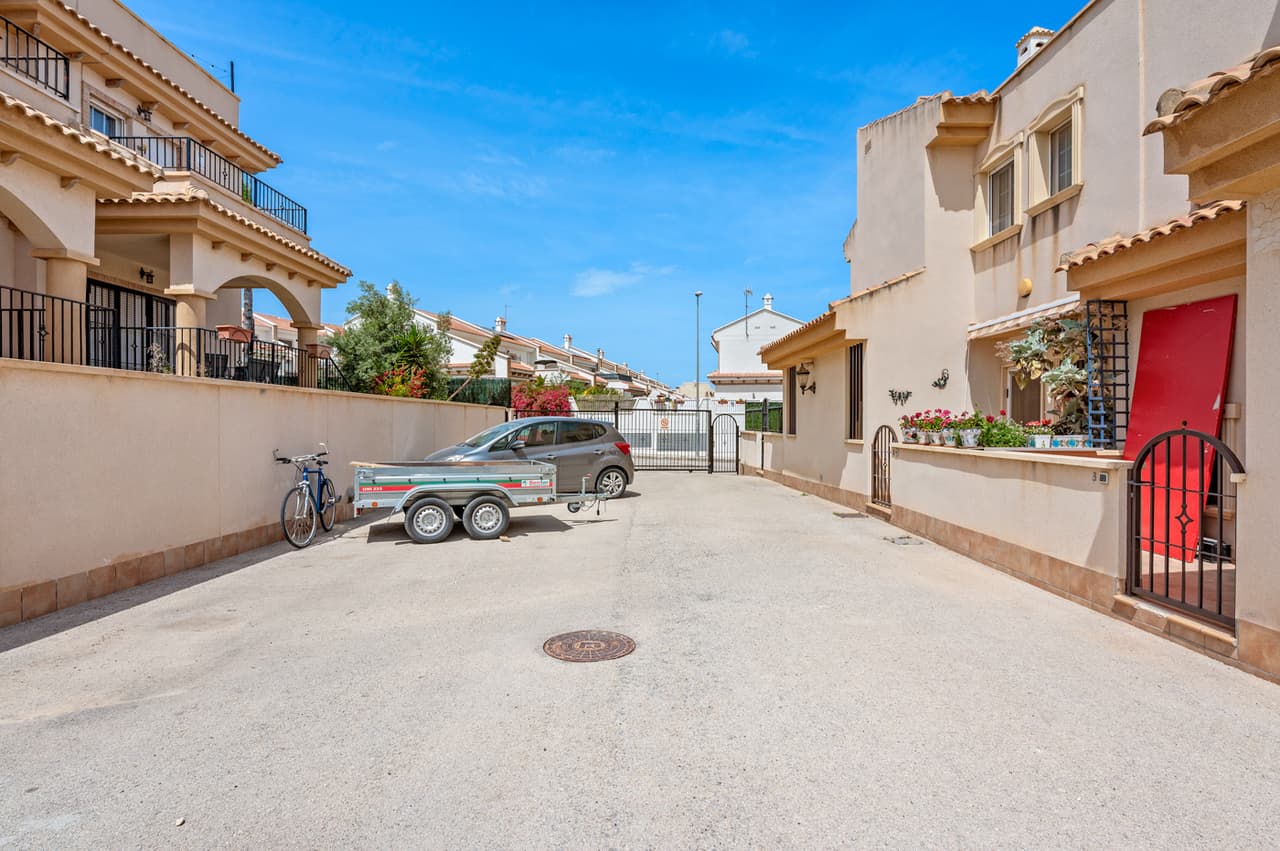 Geschakelde Woning met 2 slaapkamers in San Miguel de Salinas - 37