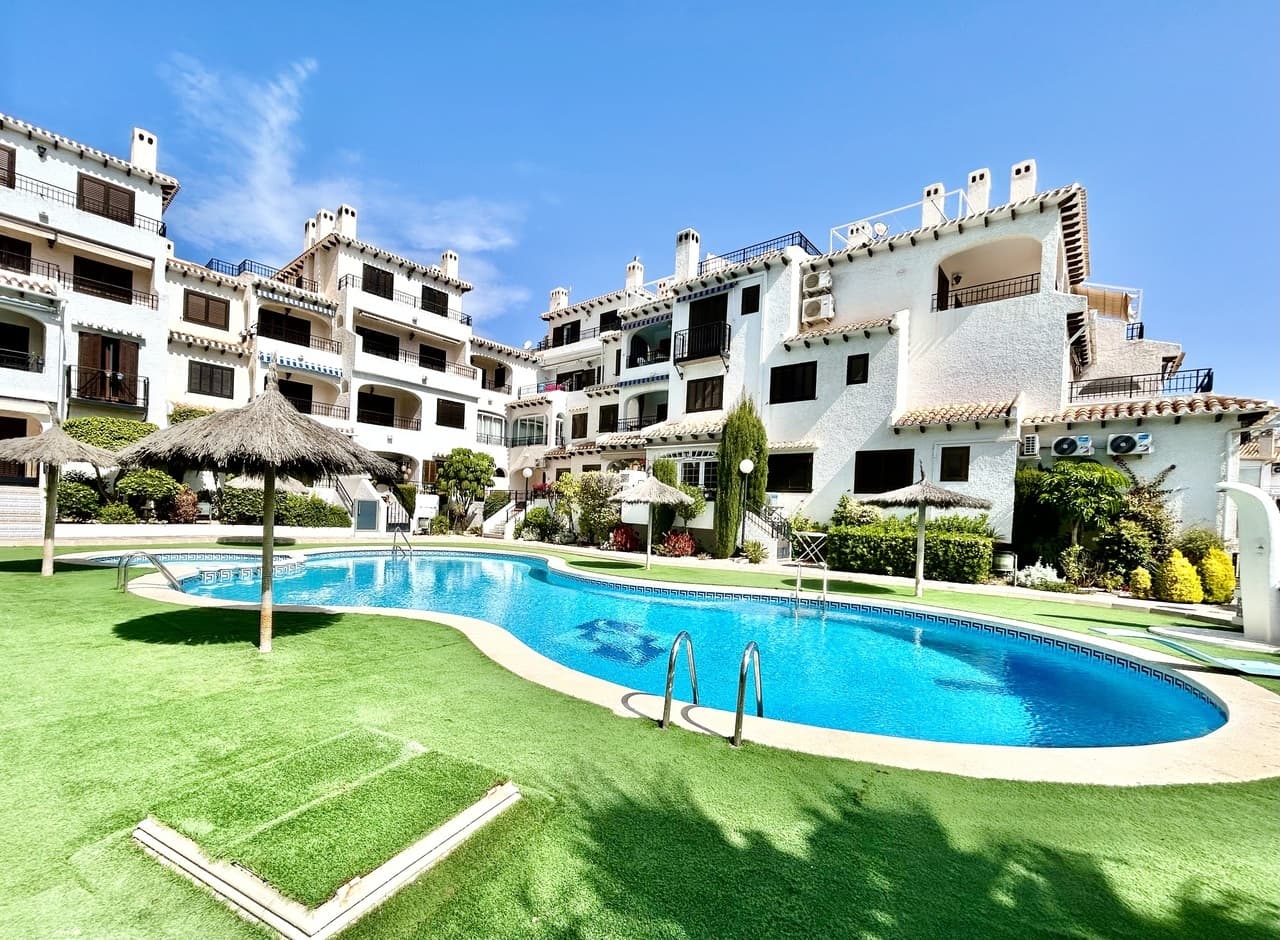 Tussenverdieping Appartement met 2 slaapkamers in Cabo Roig - 29