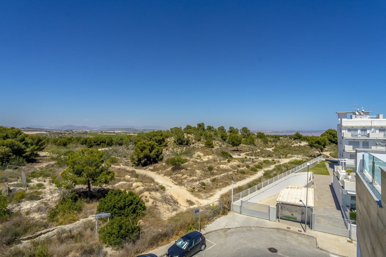 3 bed Townhouse in Villamartin - 42