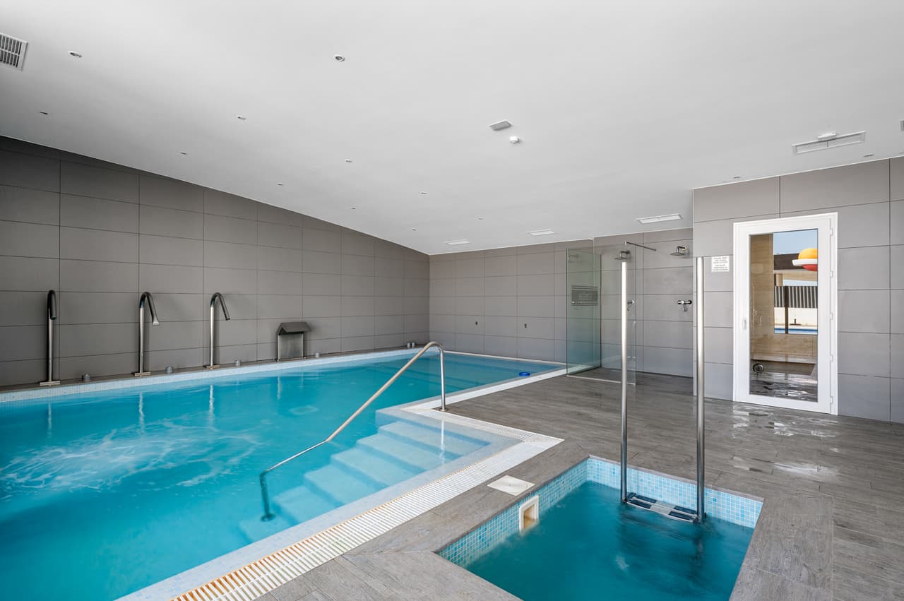 2 bed Middle Floor Apartment in Los Dolses - 16