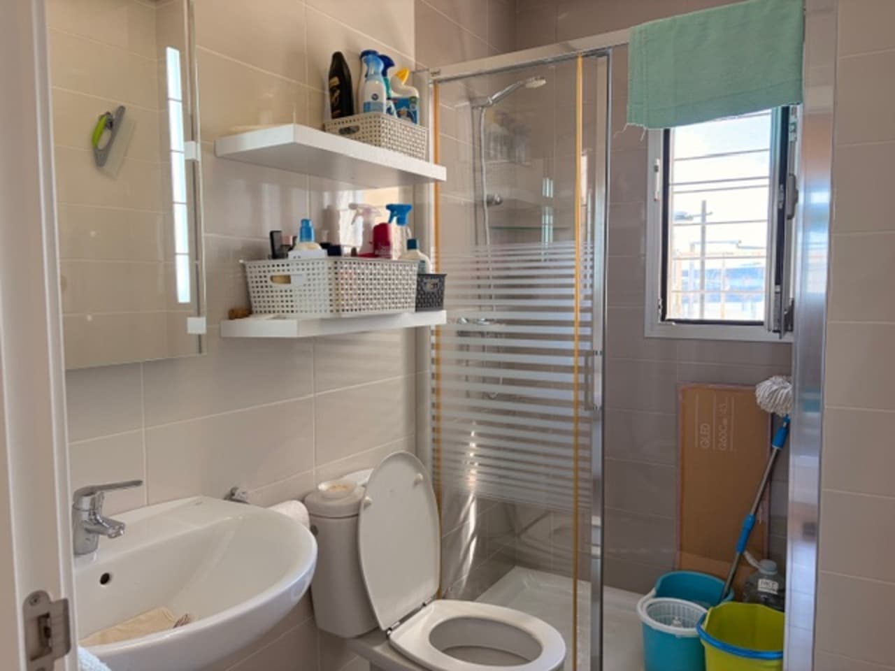 2 bed Middle Floor Apartment in Los Dolses - 11