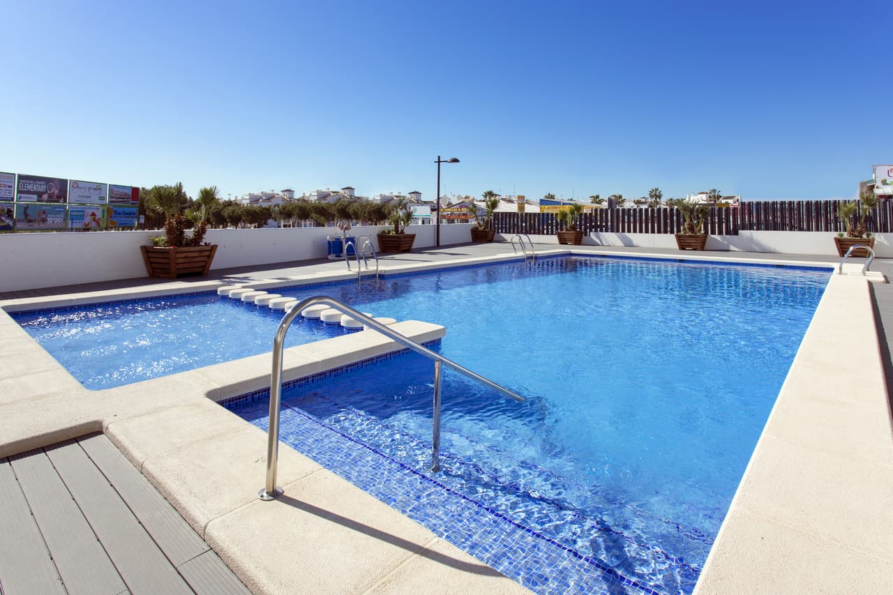 2 bed Middle Floor Apartment in Los Dolses - 29