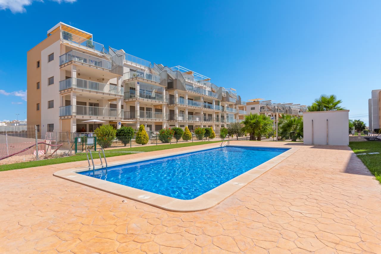 Apartamento Planta Media de 2 dormitorios en Villamartin - 1