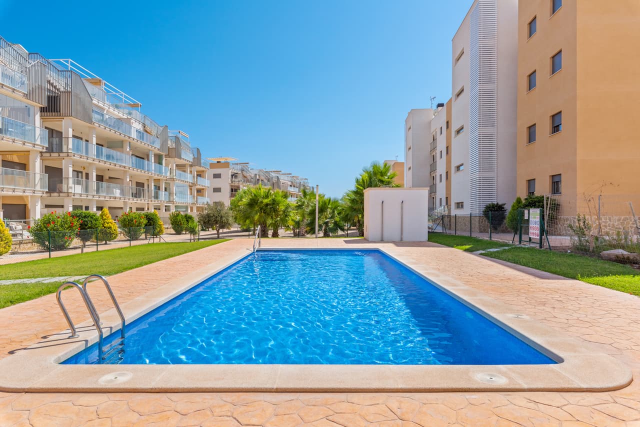 Apartamento Planta Media de 2 dormitorios en Villamartin - 3