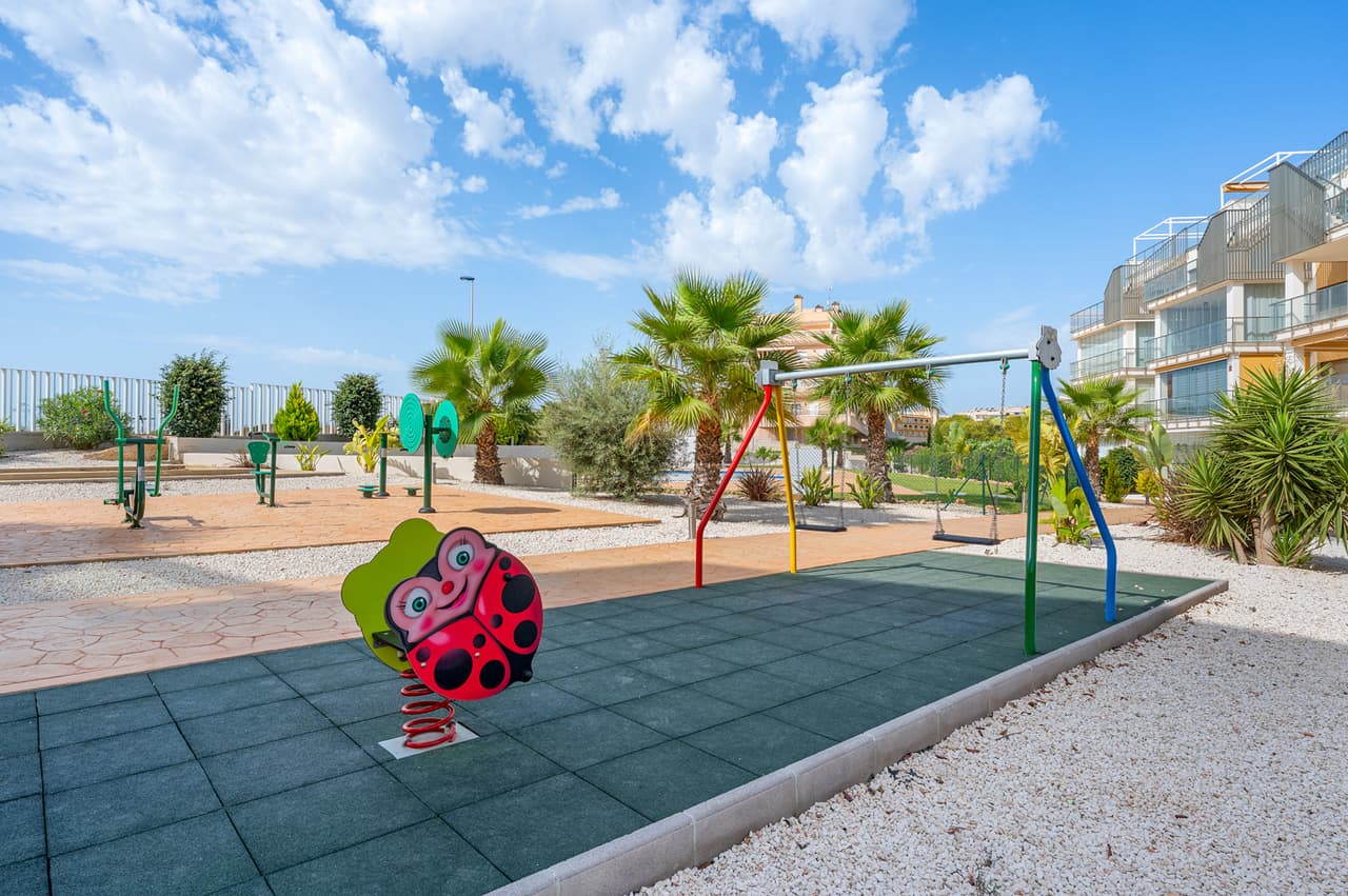 Apartamento Planta Media de 2 dormitorios en Villamartin - 5