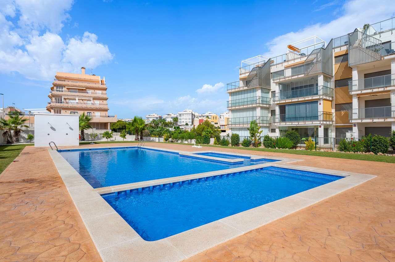 Apartamento Planta Media de 2 dormitorios en Villamartin - 4