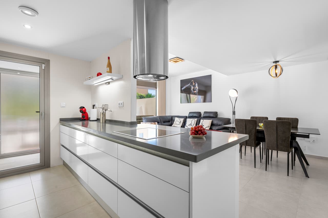 Apartamento Planta Media de 2 dormitorios en Villamartin - 8