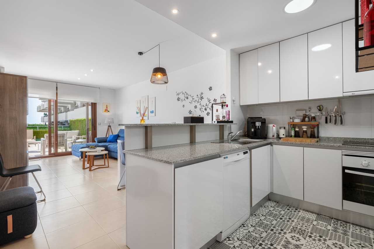 Tussenverdieping Appartement met 2 slaapkamers in Cabo Roig - 17