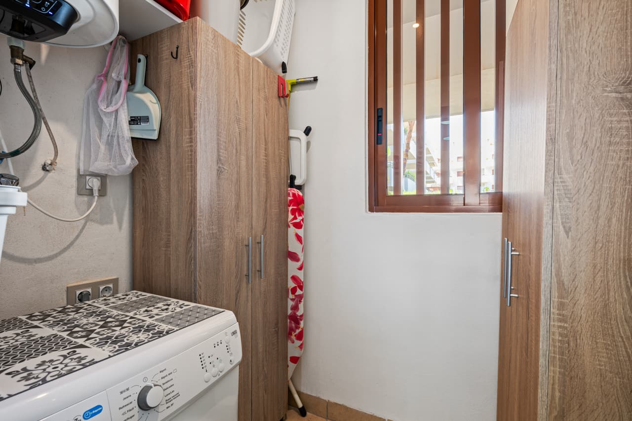 Tussenverdieping Appartement met 2 slaapkamers in Cabo Roig - 20