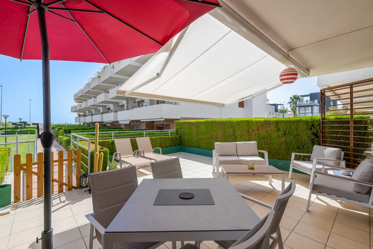 Tussenverdieping Appartement met 2 slaapkamers in Cabo Roig - 4