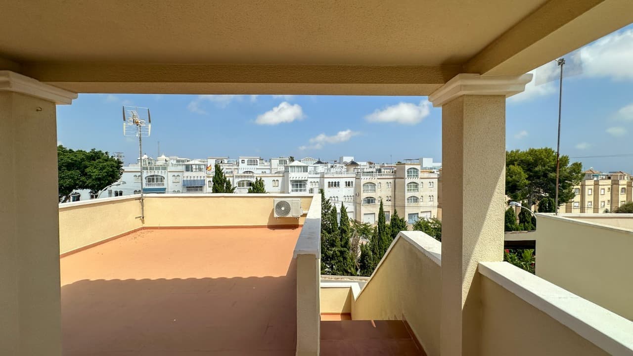 Vrijstaande Villa met 3 slaapkamers in Villamartin - 42