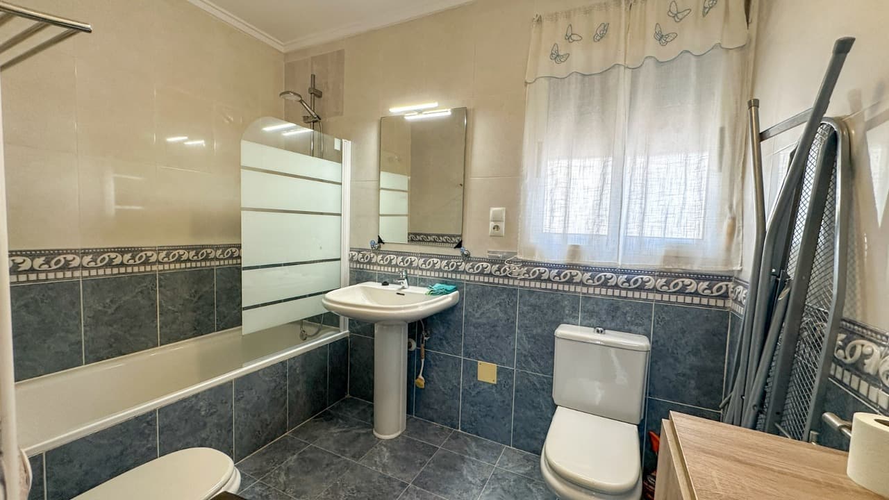 Vrijstaande Villa met 3 slaapkamers in Villamartin - 45