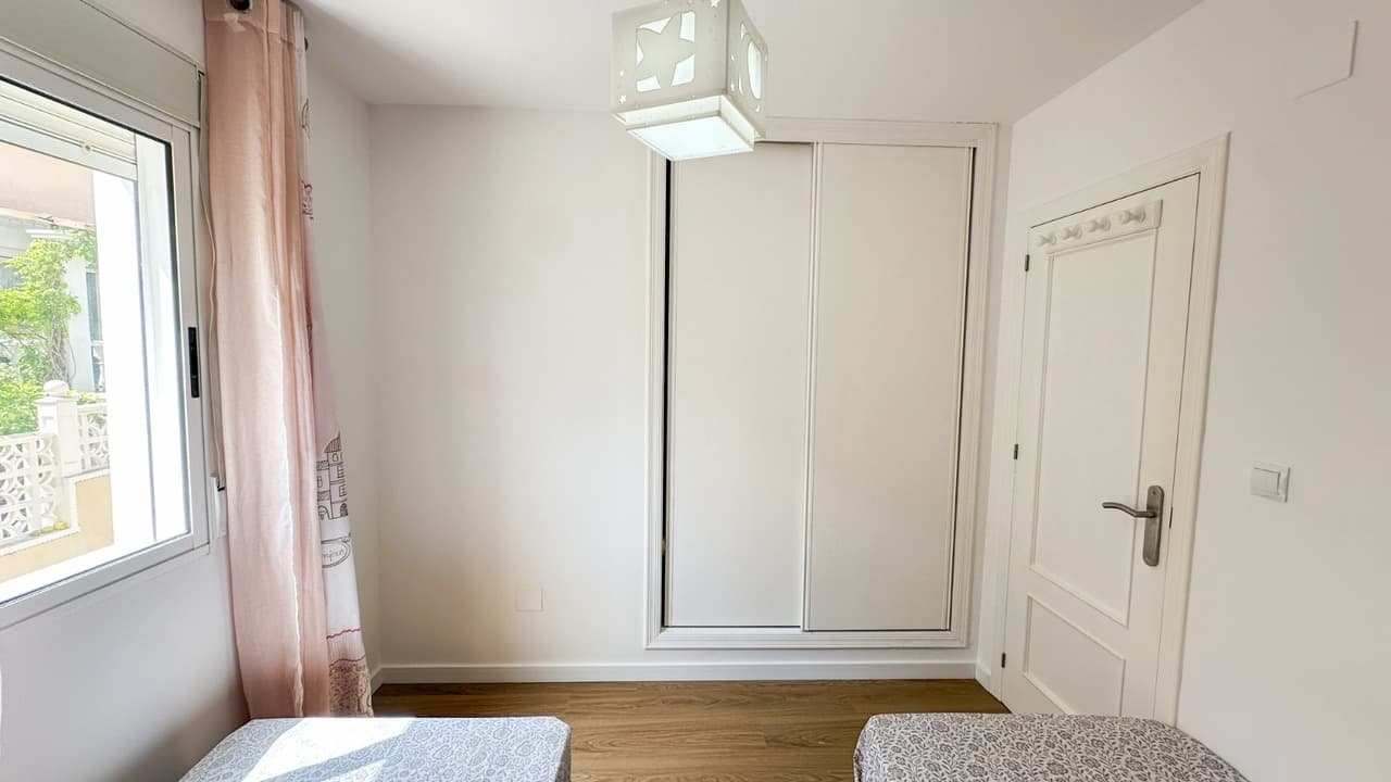 Vrijstaande Villa met 3 slaapkamers in Villamartin - 6