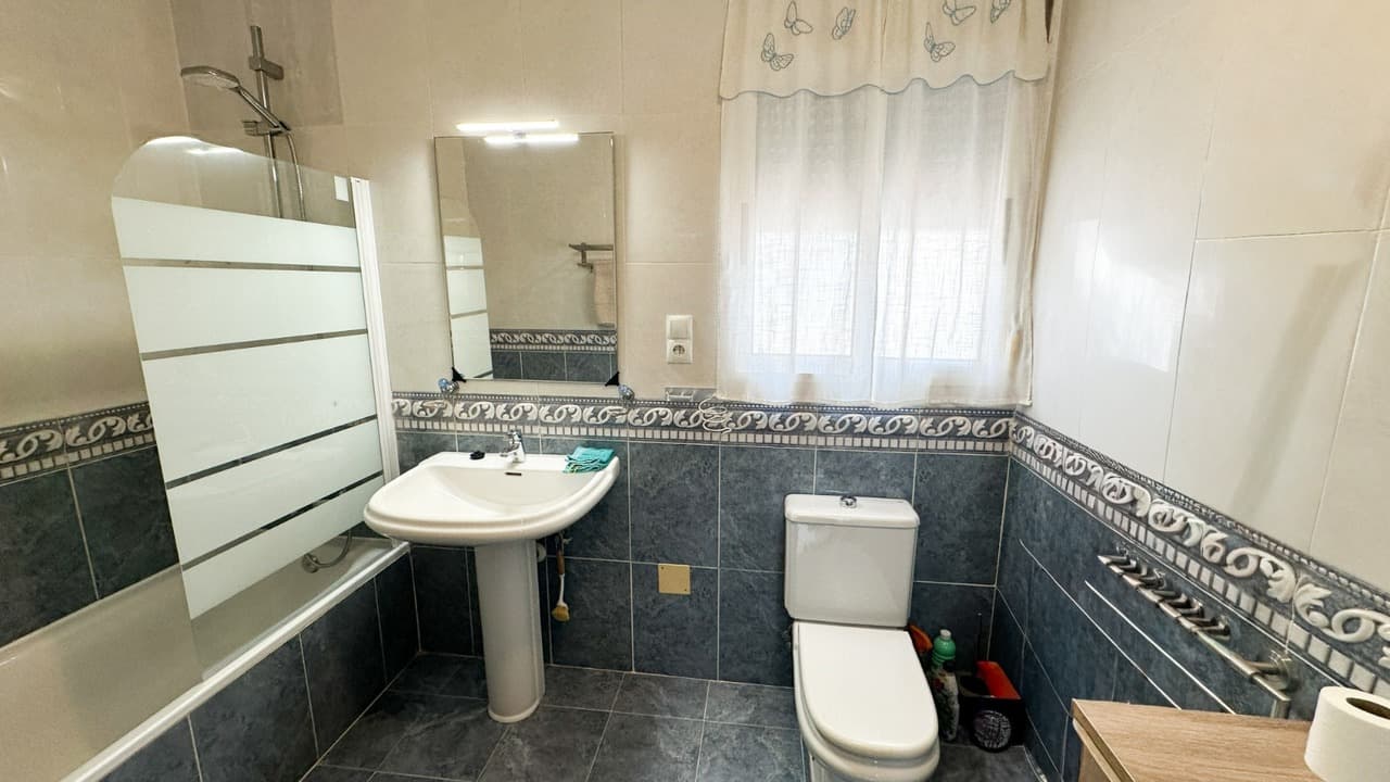 Vrijstaande Villa met 3 slaapkamers in Villamartin - 44