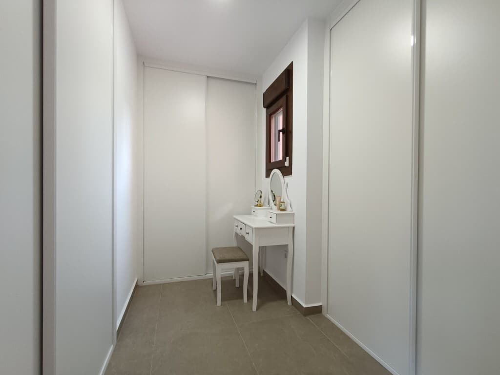 Villa - Chalet de 5 dormitorios en Pilar de la Horadada - 28