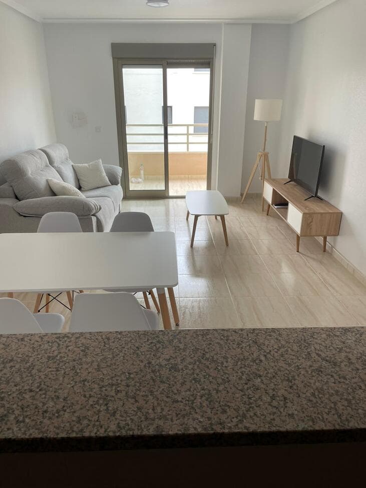 2 bed Middle Floor Apartment in San Miguel de Salinas - 2