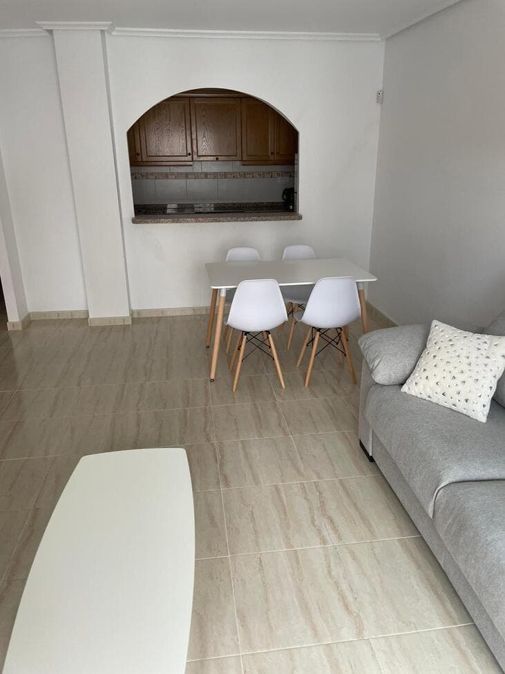 2 bed Middle Floor Apartment in San Miguel de Salinas - 3