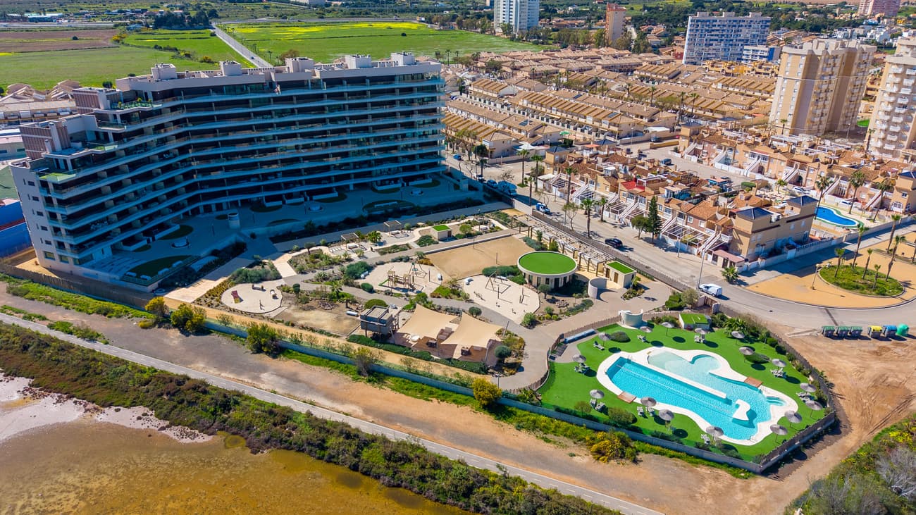 3 bed Middle Floor Apartment in Playa Honda - 1