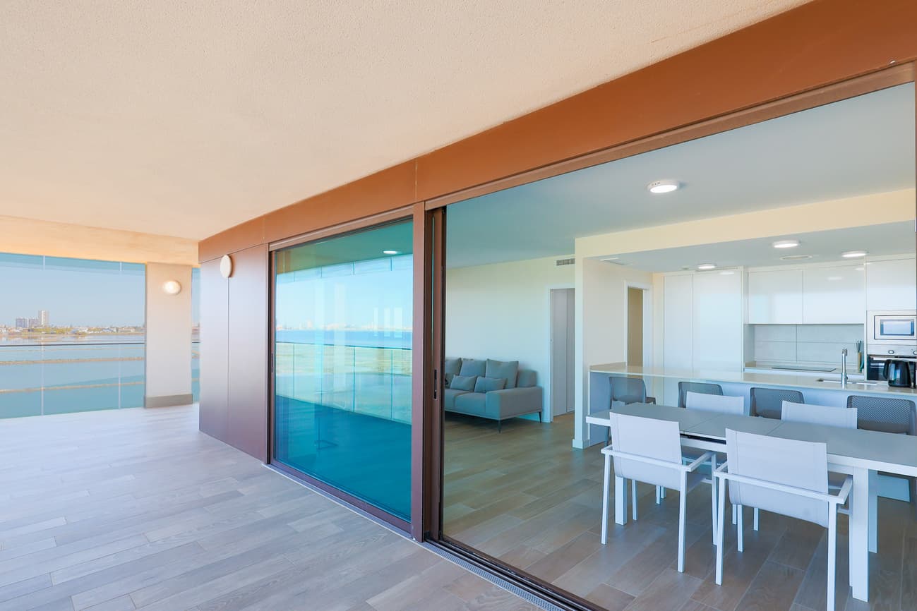 3 bed Middle Floor Apartment in Playa Honda - 10