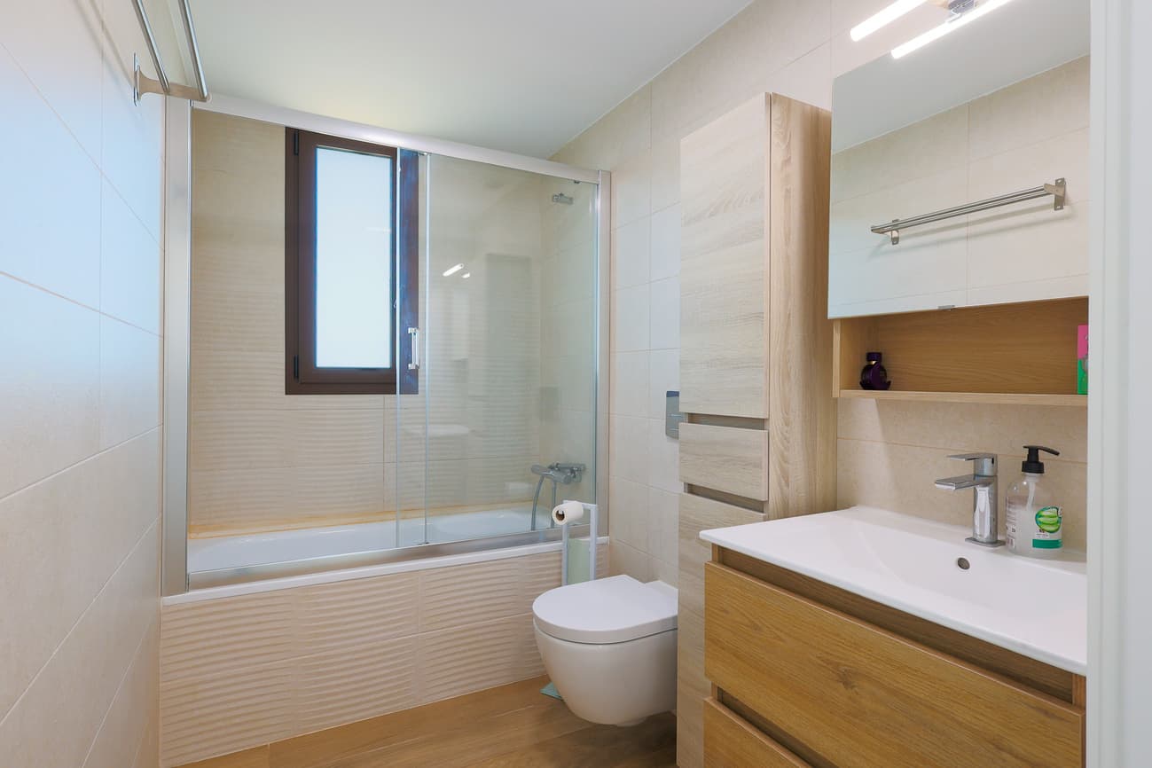 3 bed Middle Floor Apartment in Playa Honda - 17