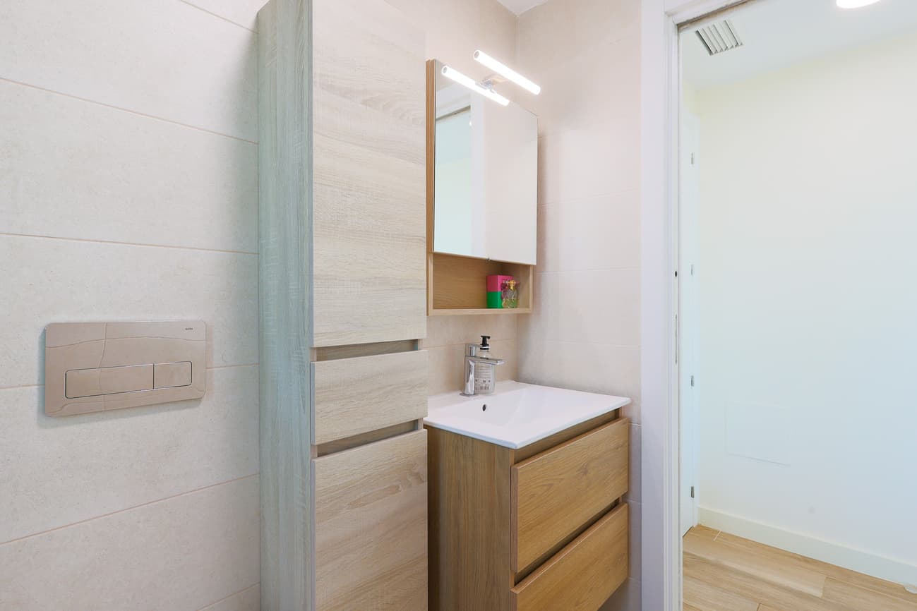 3 bed Middle Floor Apartment in Playa Honda - 18