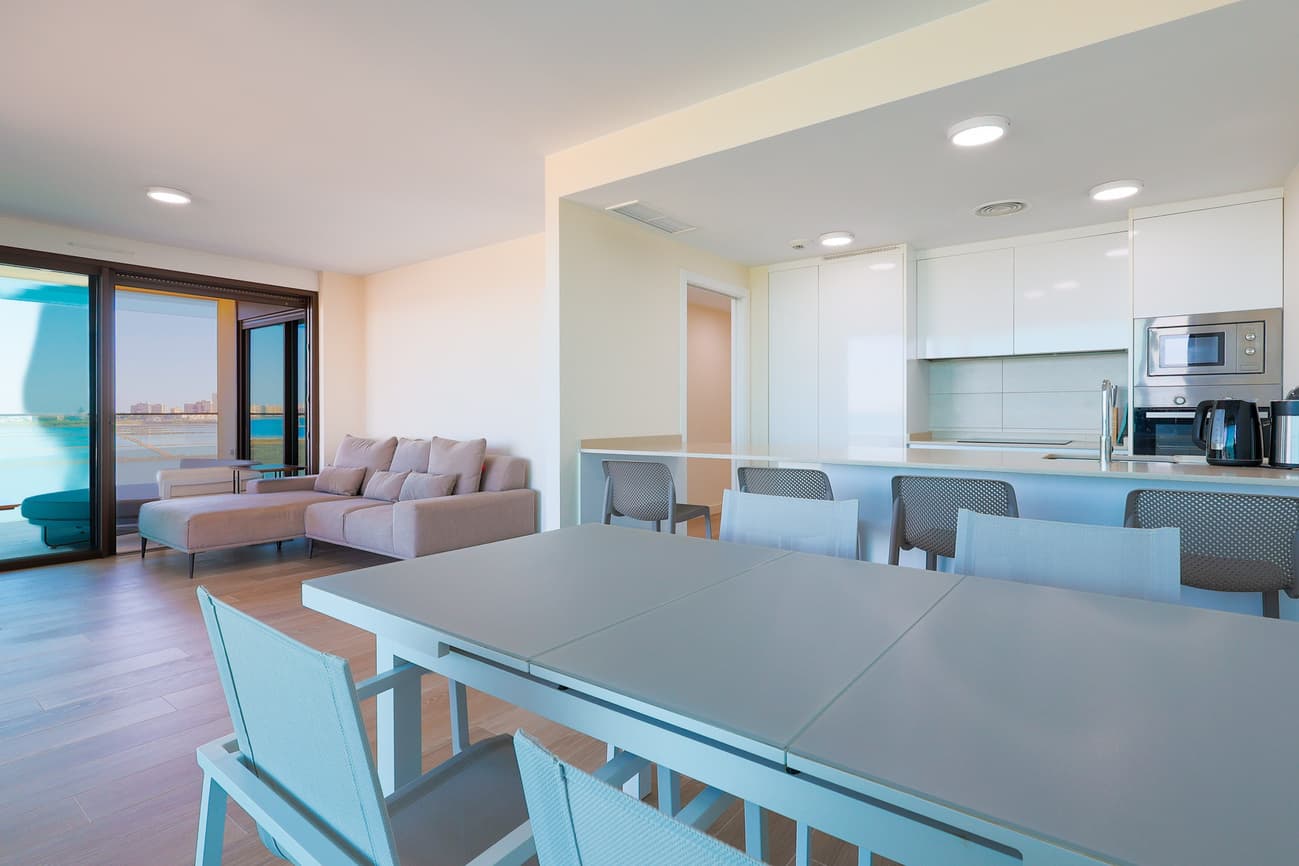 3 bed Middle Floor Apartment in Playa Honda - 8