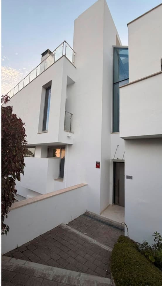 Villa - Chalet de 4 dormitorios en Marbella - 13